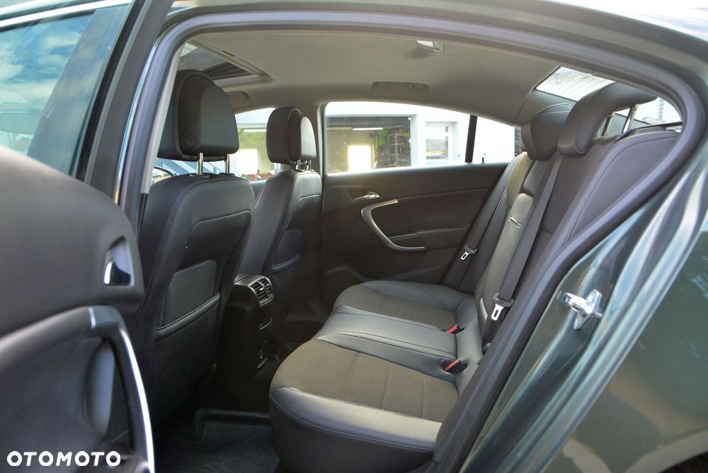 Opel Insignia 1.8 Elegance - 19