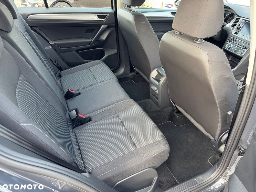 Volkswagen Golf Sportsvan - 10