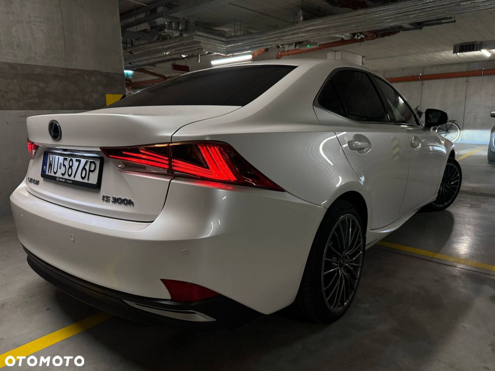 Lexus IS 300h Elegance - 39
