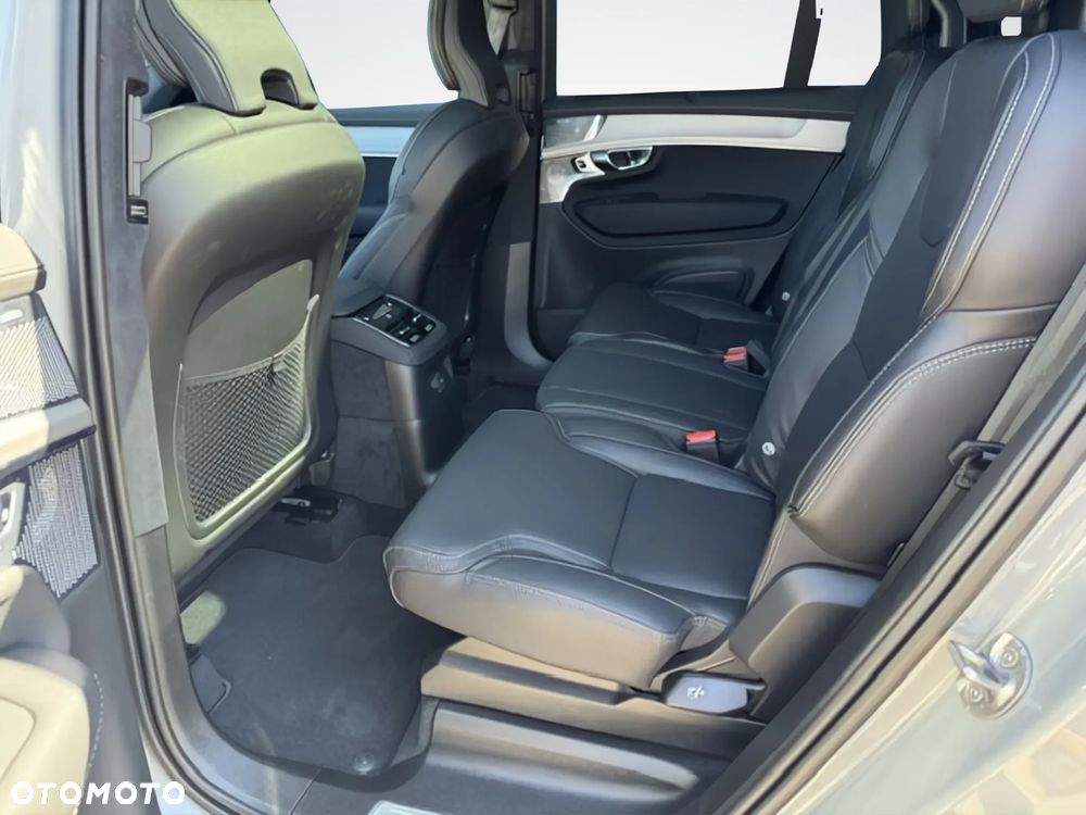 Volvo XC 90 T8 AWD Plug-In Hybrid Ultra Black Edition 7os - 15