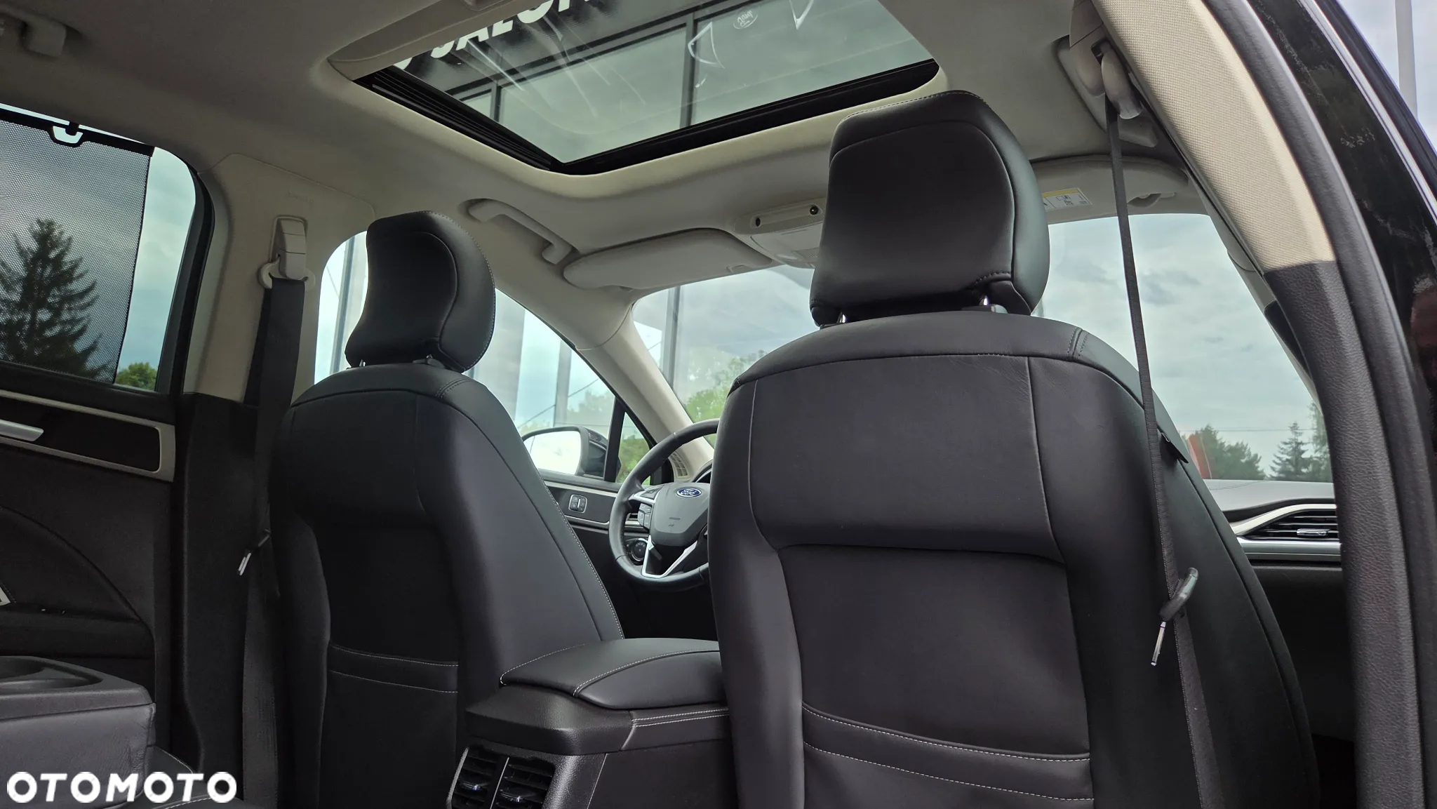 Ford Mondeo Vignale 2.0 EcoBoost - 25