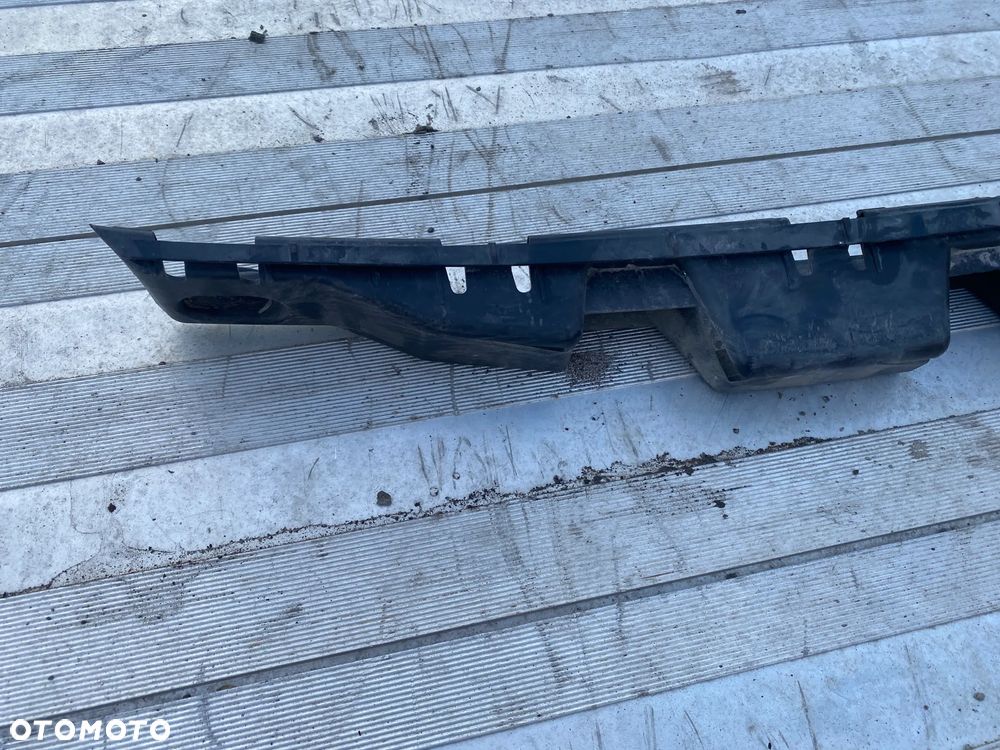 ŚLIZG MOCOWANIE ZDERZAKA ŚRODKOWY TYŁ SEAT IBIZA IV 6J4807863 - 2