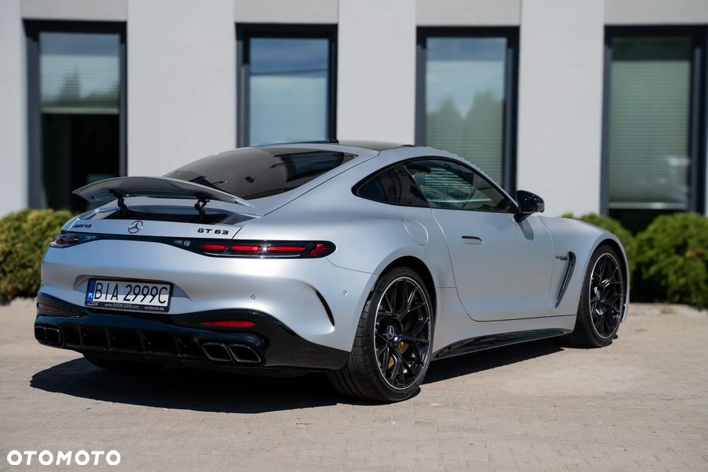 Mercedes-Benz AMG GT - 9