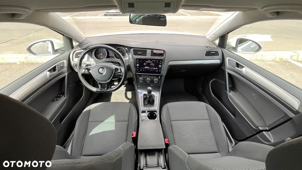 Volkswagen Golf 1.4 TSI BMT Comfortline - 12