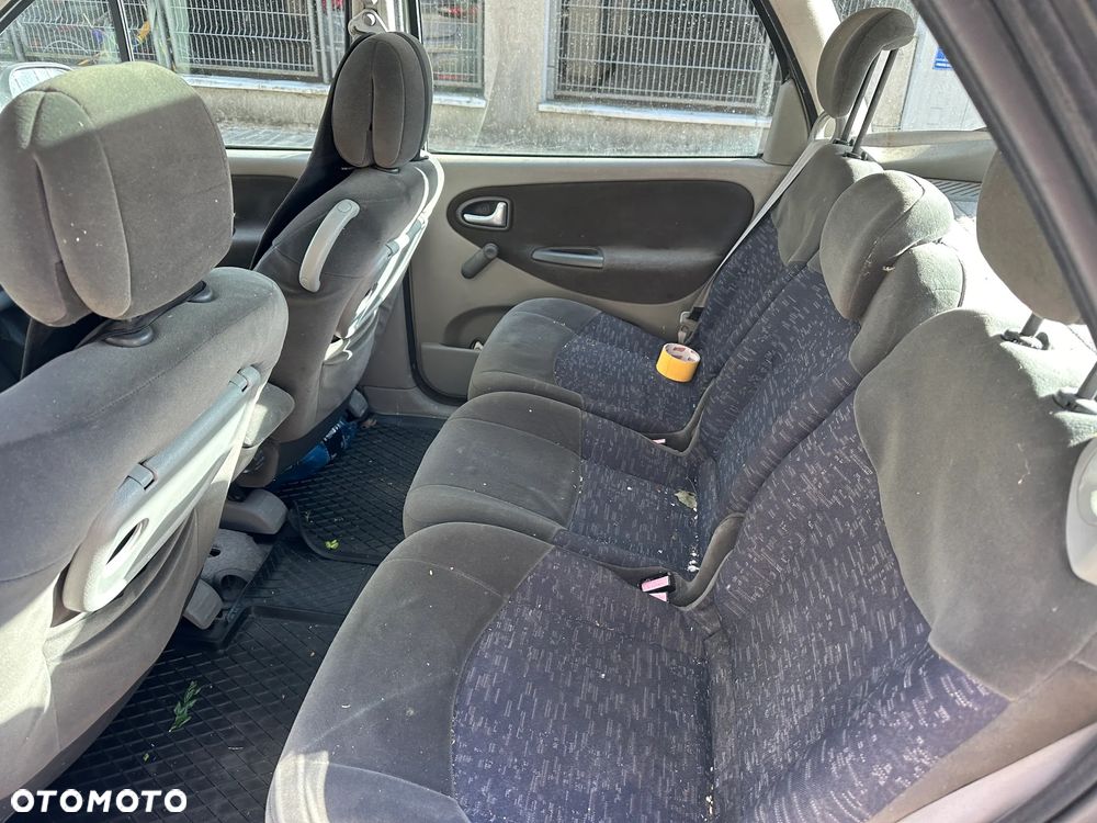 Renault Scenic 1.9 dCi Authentique - 5