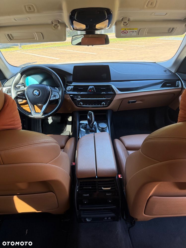 BMW Seria 5 520d Luxury Line - 8
