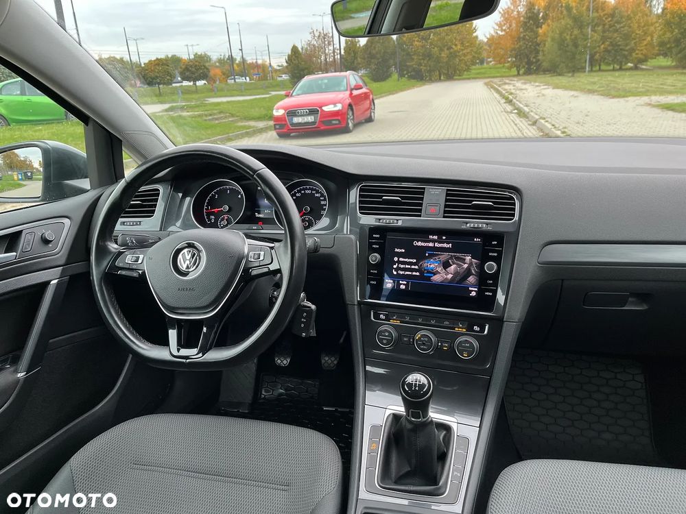 Volkswagen Golf 1.6 TDI BMT Comfortline - 19