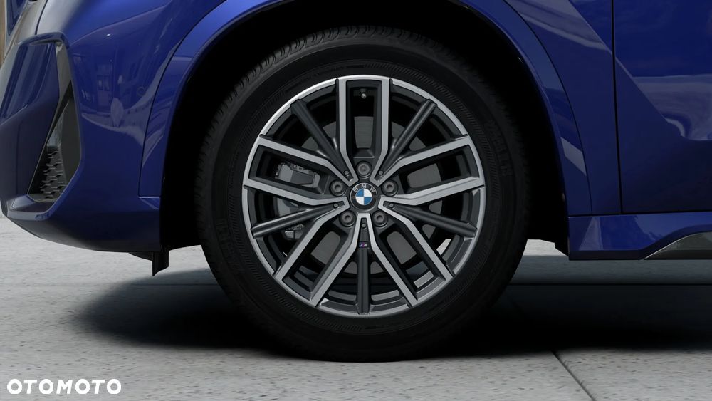 BMW iX1 eDrive20 M Sportpaket - 5