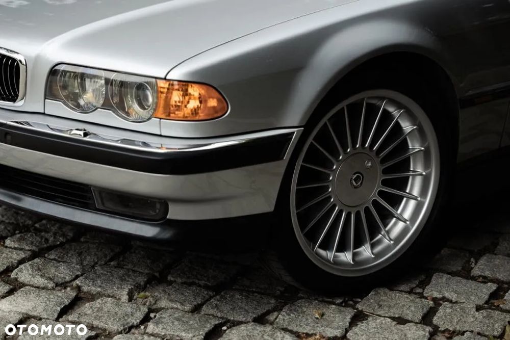 BMW Seria 7 750iL - 3