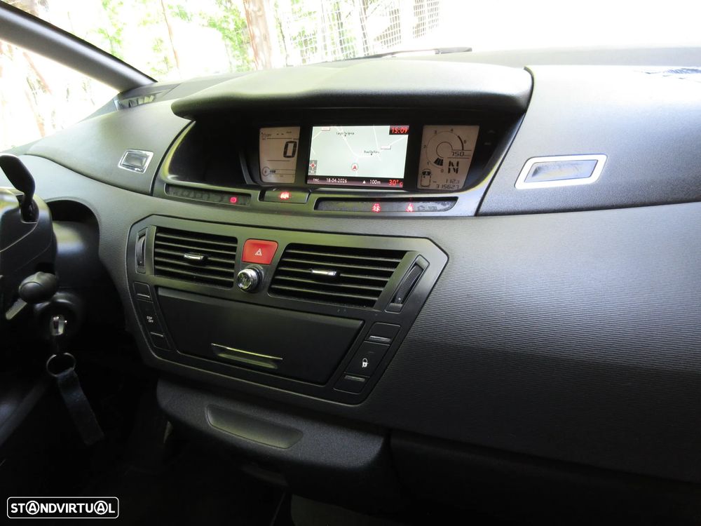 Citroën C4 Grand Picasso - 25