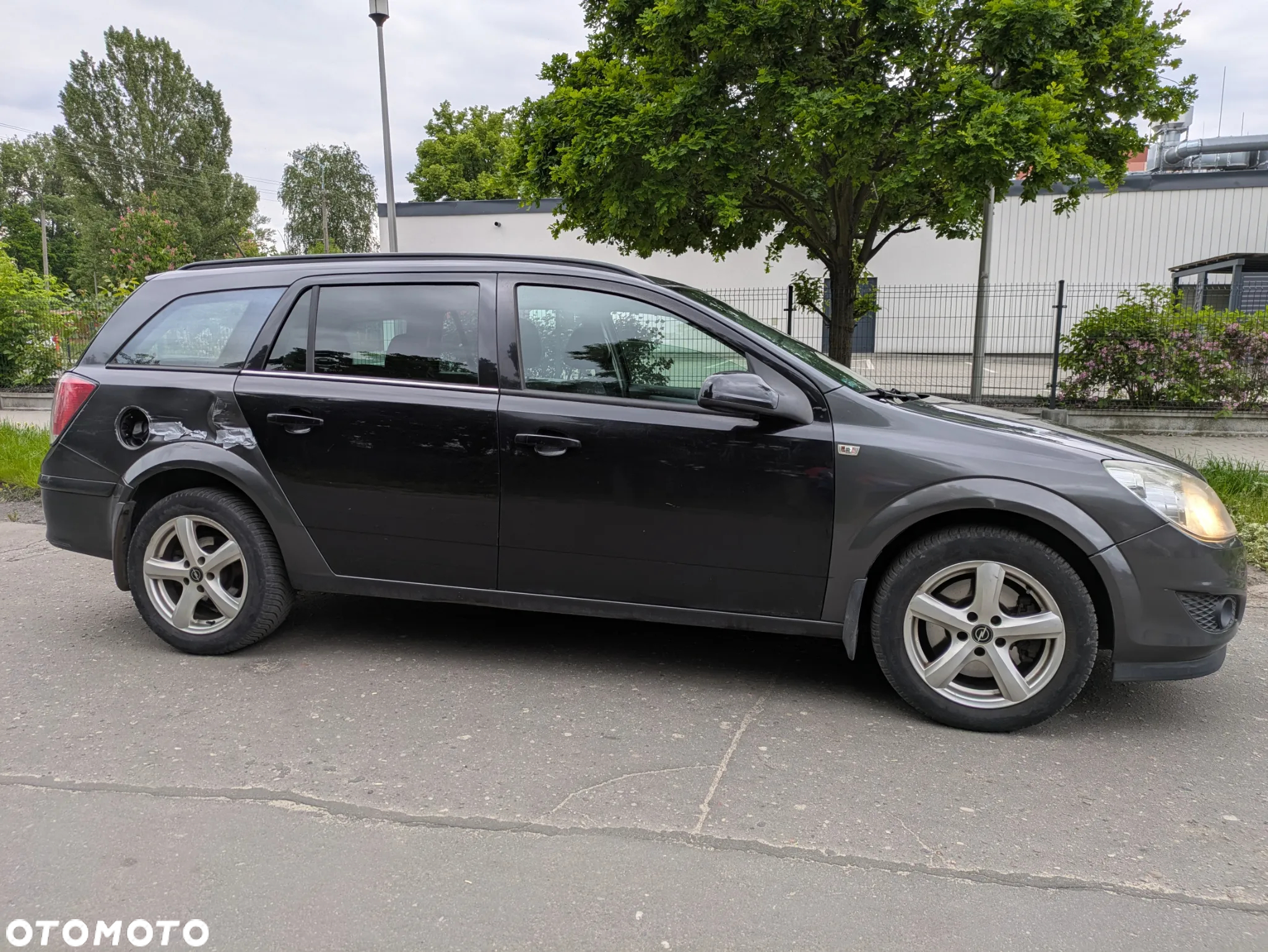 Opel Astra III 1.9 CDTI Essentia - 14