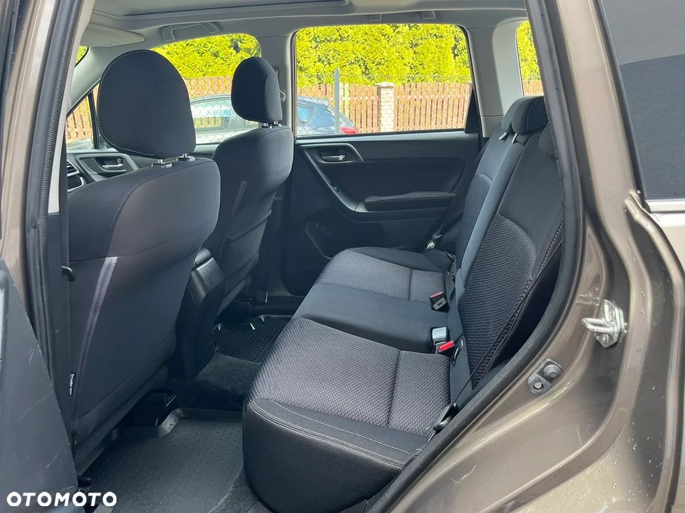 Subaru Forester 2.0 i Exclusive - 12