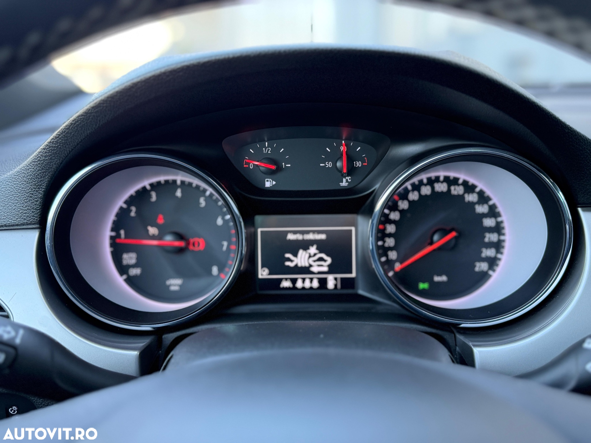 Opel Astra 1.2L Turbo Start/Stop Edition - 22