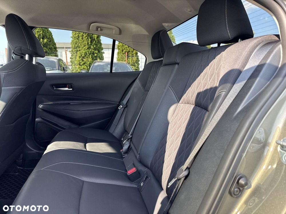 Toyota Corolla 1.8 Hybrid Executive - 15