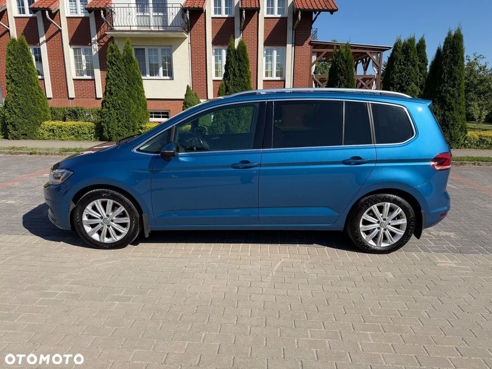 Volkswagen Touran - 4