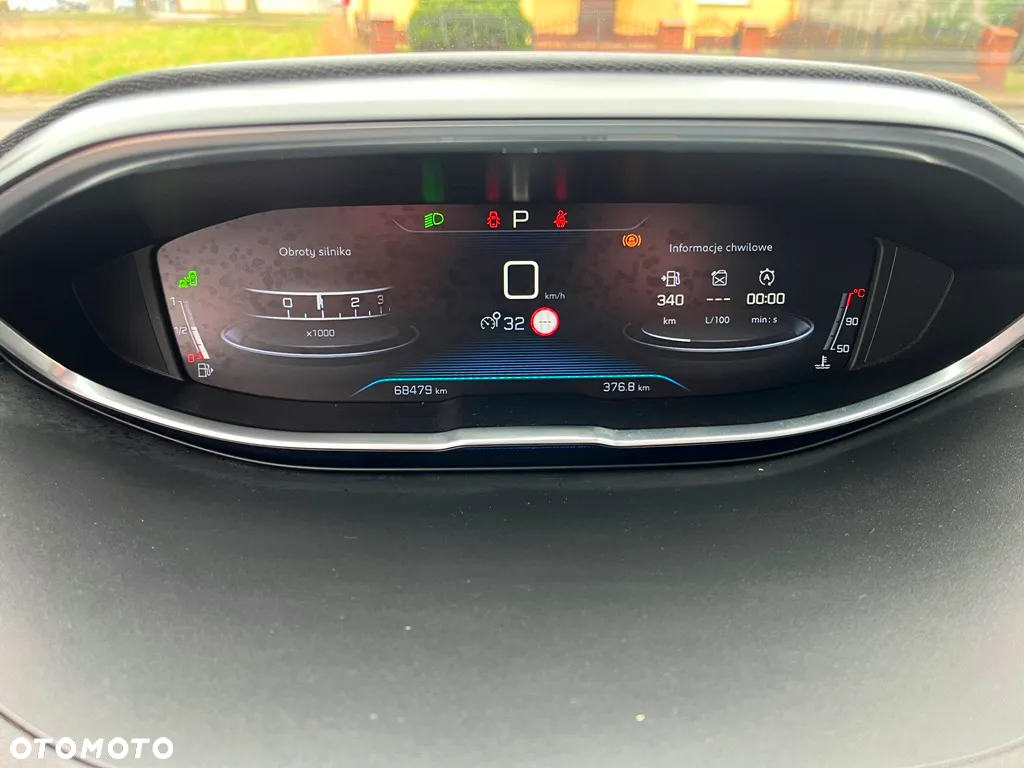 Peugeot 3008 1.2 PureTech GT Pack S&S EAT8 - 17