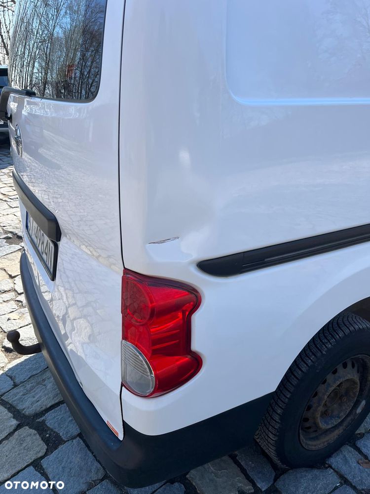 Nissan NV200 - 13