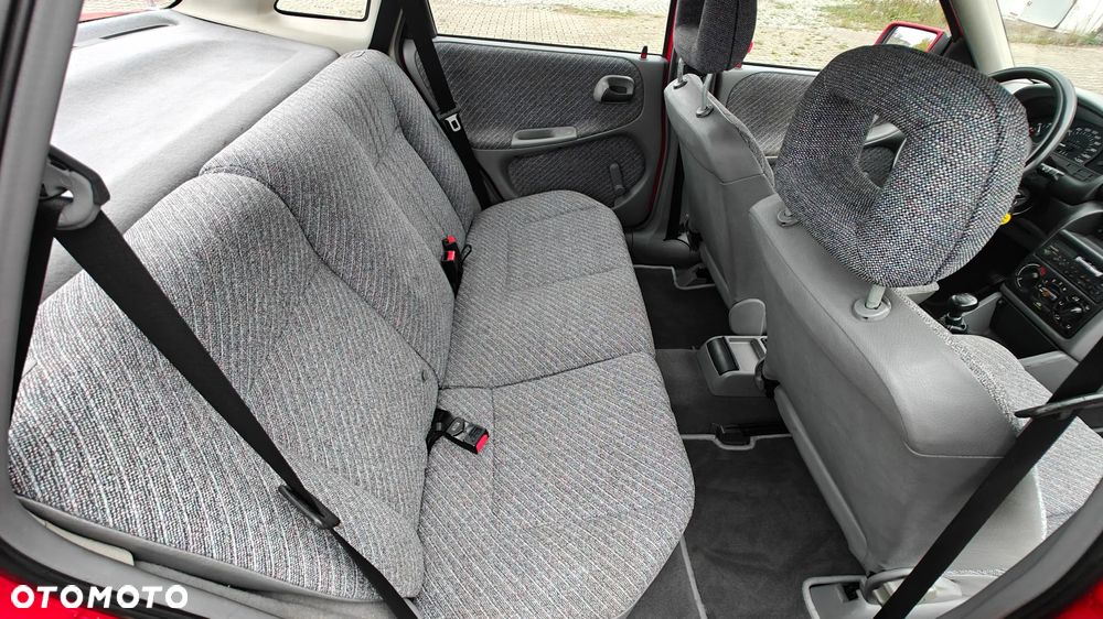 Opel Astra 1.4 GL - 7