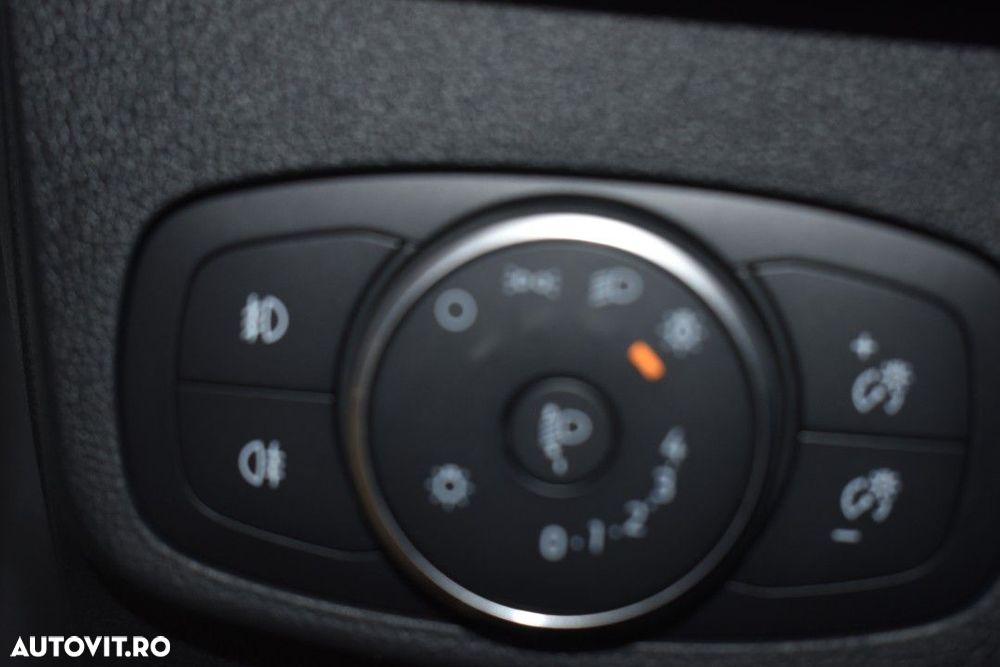 Ford Focus 1.5 EcoBlue 8AT ST-Line X - 15