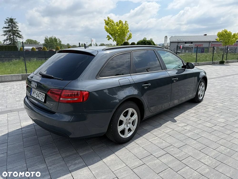 Audi A4 Avant 2.0 TDI DPF Ambition - 4