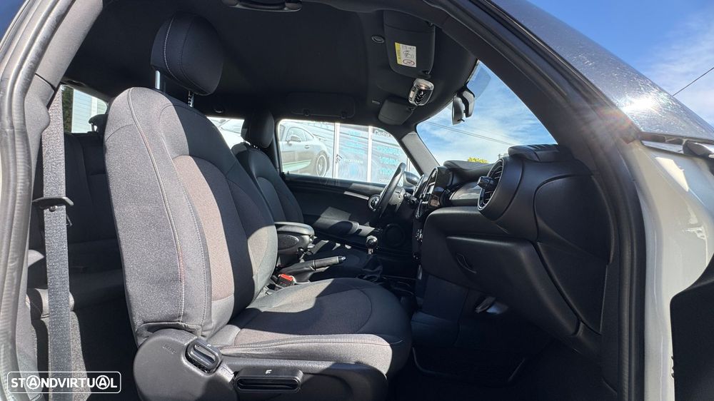 MINI 3 Portas Cooper D - 14