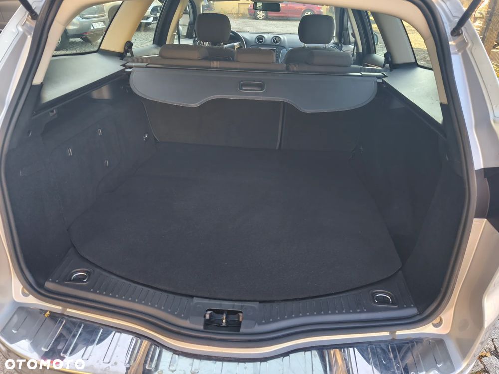 Ford Mondeo 2.0 TDCI Business Edition - 26