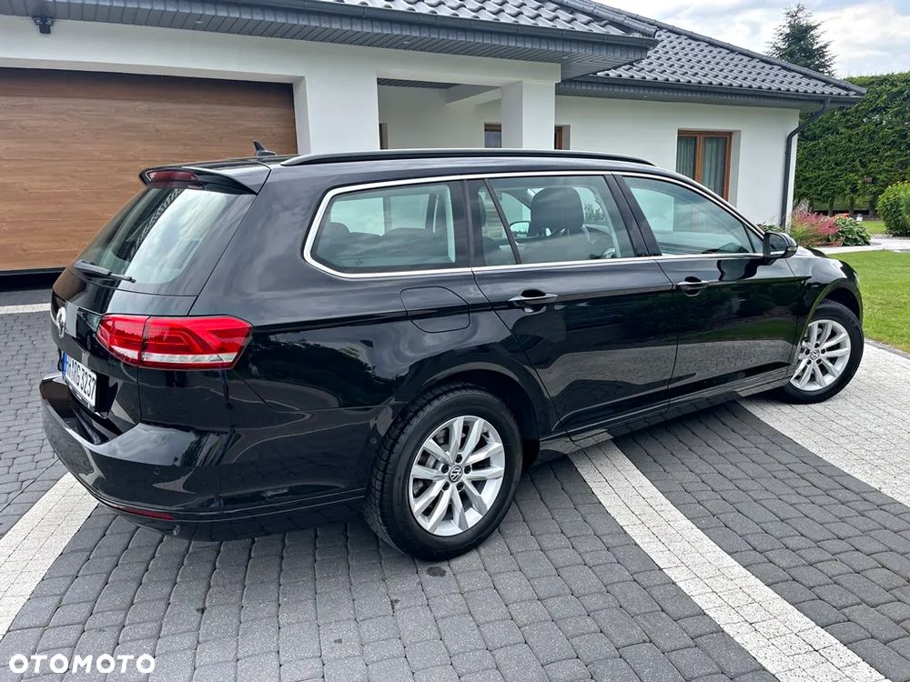 Volkswagen Passat ver-variant-1-5-tsi-opf-dsg-comfortline - 16