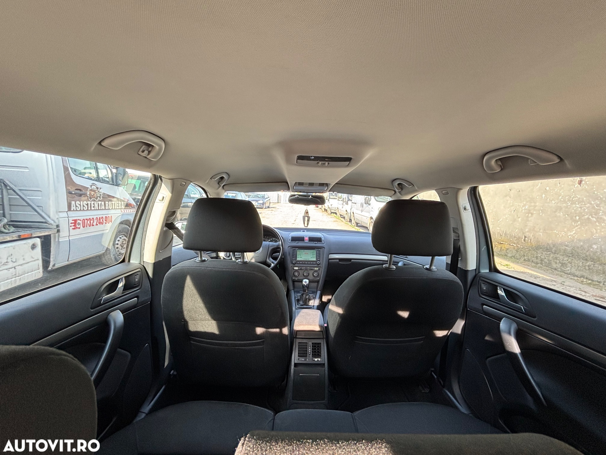 Skoda Octavia 2.0 TDI Ambiente - 8
