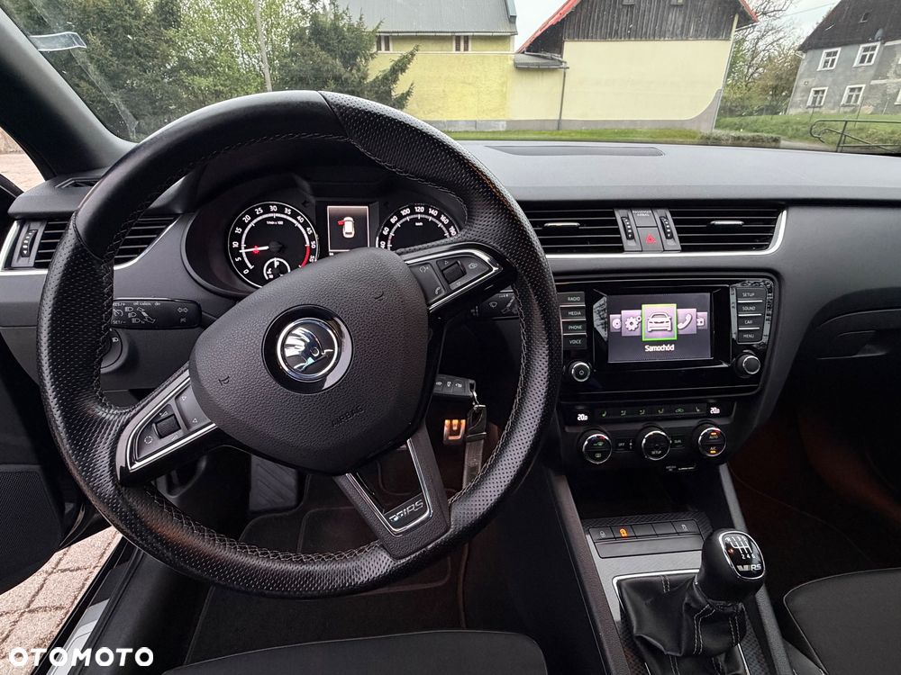 Skoda Octavia 2.0 TDI RS - 16