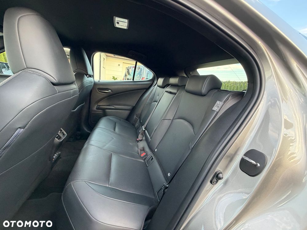 Lexus UX 300e Luxury Line - 5