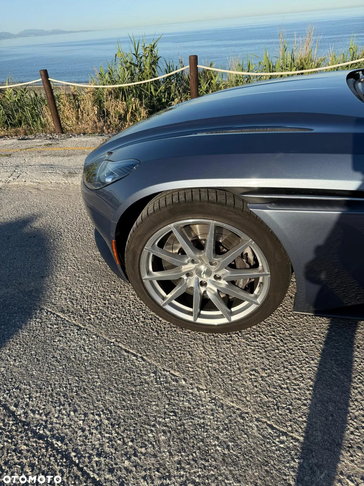 Aston Martin DB11 V8 Volante - 3
