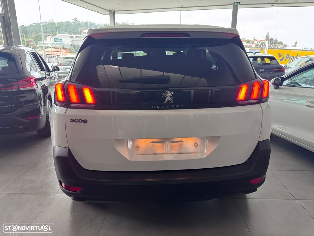 Peugeot 5008 - 3