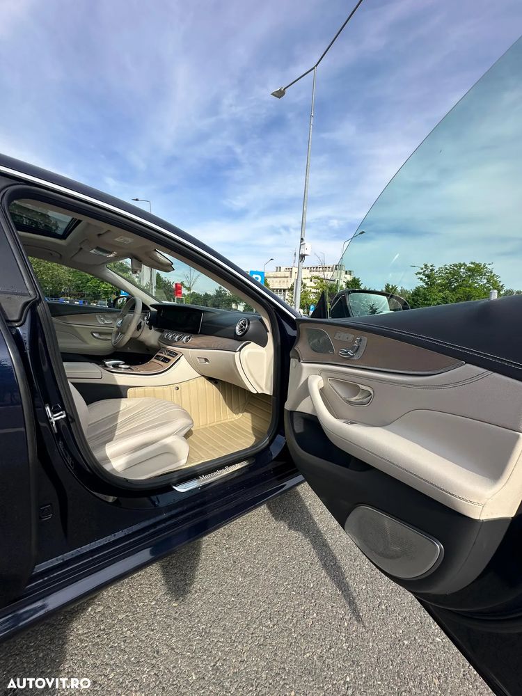 Mercedes-Benz CLS - 30