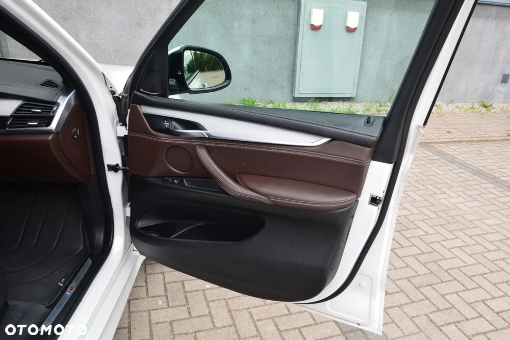 BMW X5 xDrive30d - 17