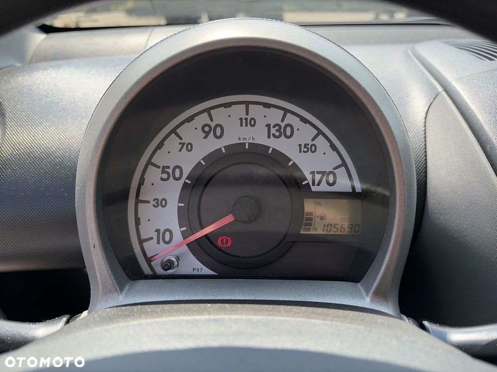 Peugeot 107 1.0 Happy - 18