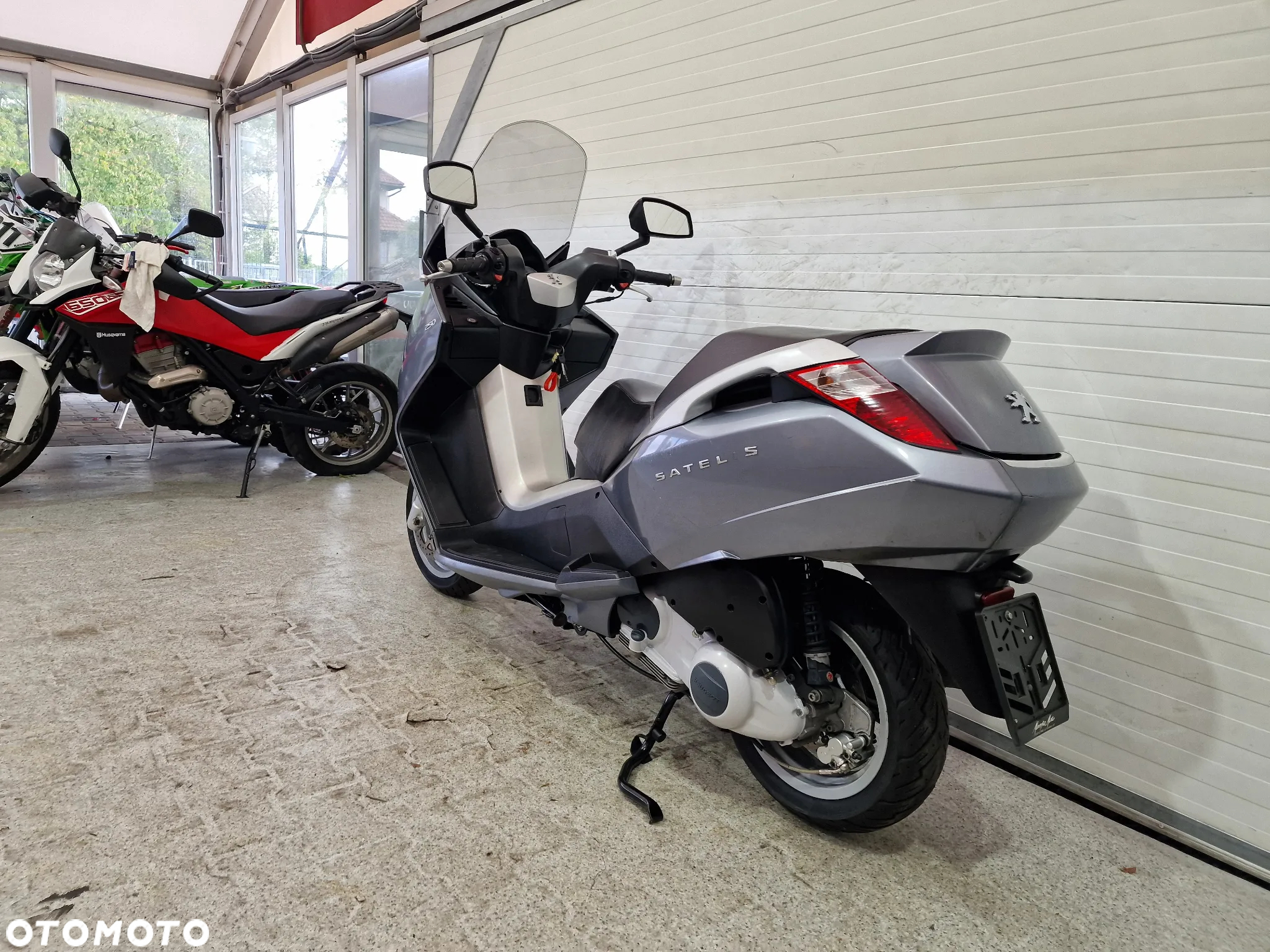 Peugeot Satelis - 3