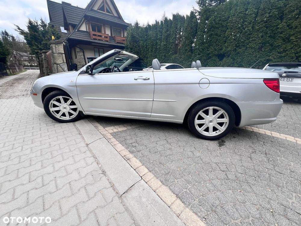 Chrysler Sebring - 4