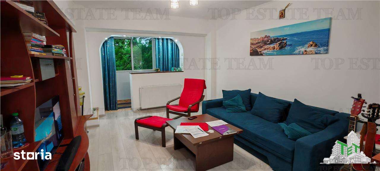 Apartament de 4 camere, cu centrala proprie, foarte spatios, in Milita — fotografia 2