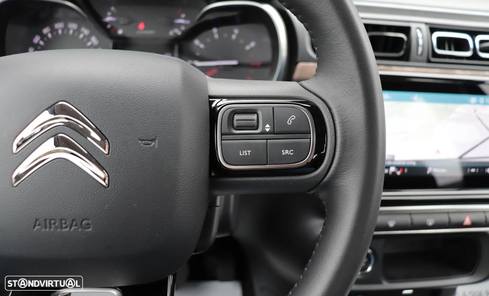Citroën C3 1.2 PureTech Shine EAT6 - 26