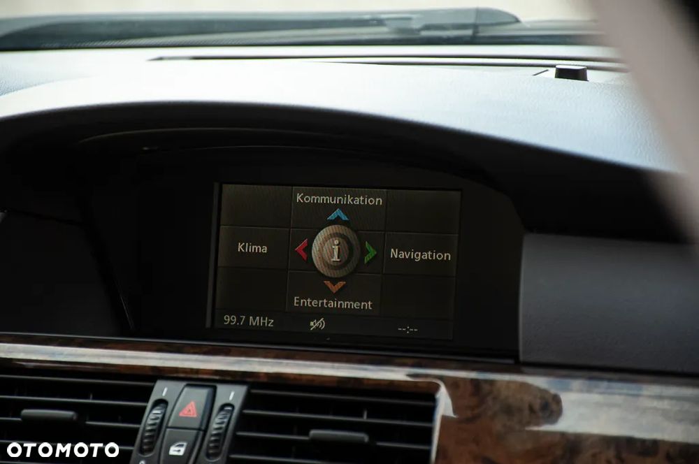 BMW Seria 5 - 23