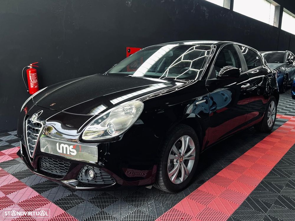 Alfa Romeo Giulietta 1.6 JTDM Distinctive - 4