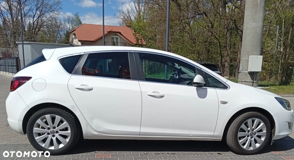 Opel Astra 1.7 CDTI Cosmo - 5