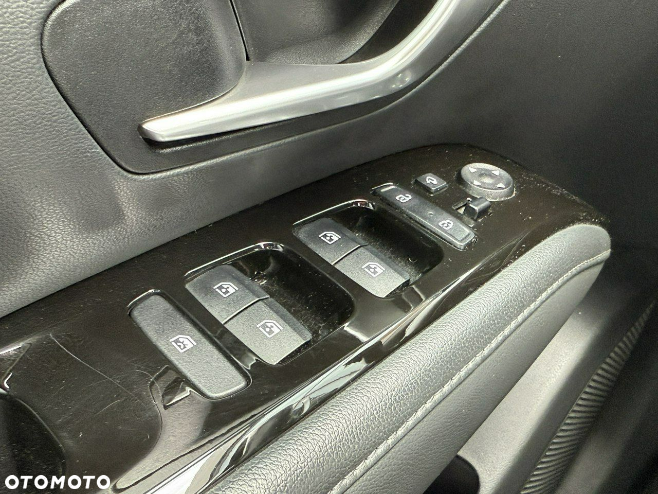 Hyundai Tucson 1.6 T-GDi HEV Executive 2WD - 13
