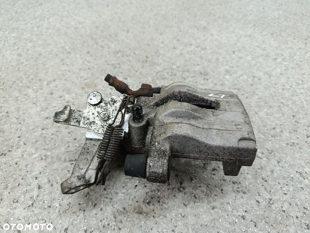 ZACISK HAMULCOWY LEWY TYŁ OPEL VECTRA C FL 1.9 CDTI - 3