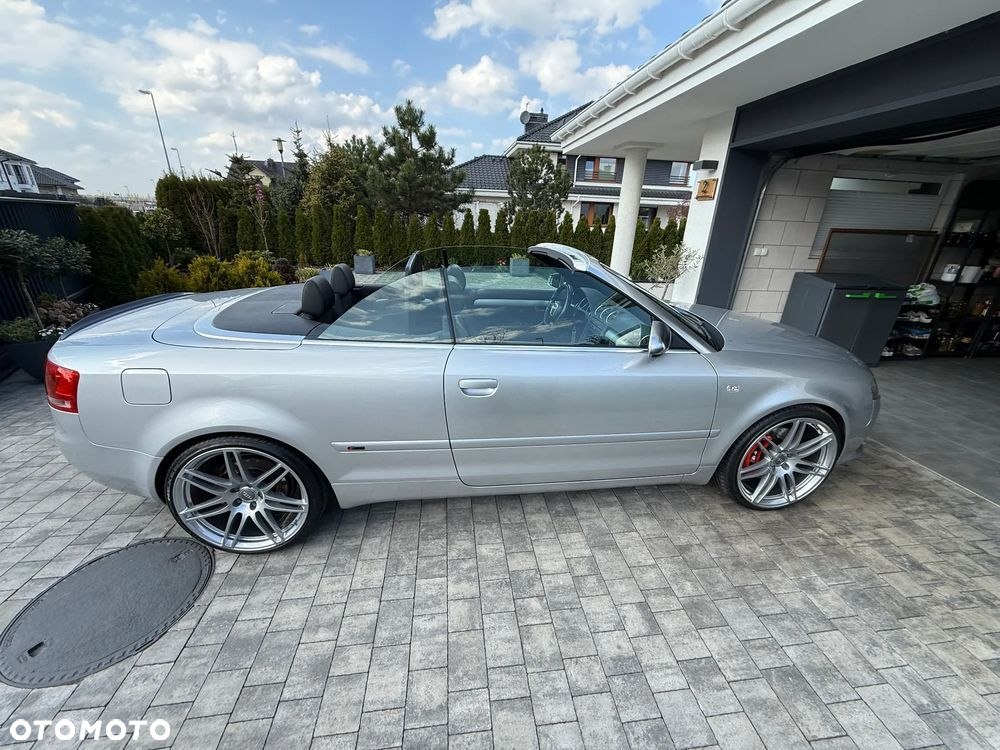 Audi A4 Cabriolet 2.0 TDI DPF multitronic - 5