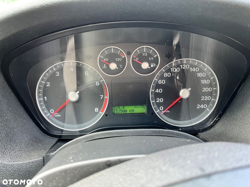 Ford Focus 1.6 16V Ghia - 20
