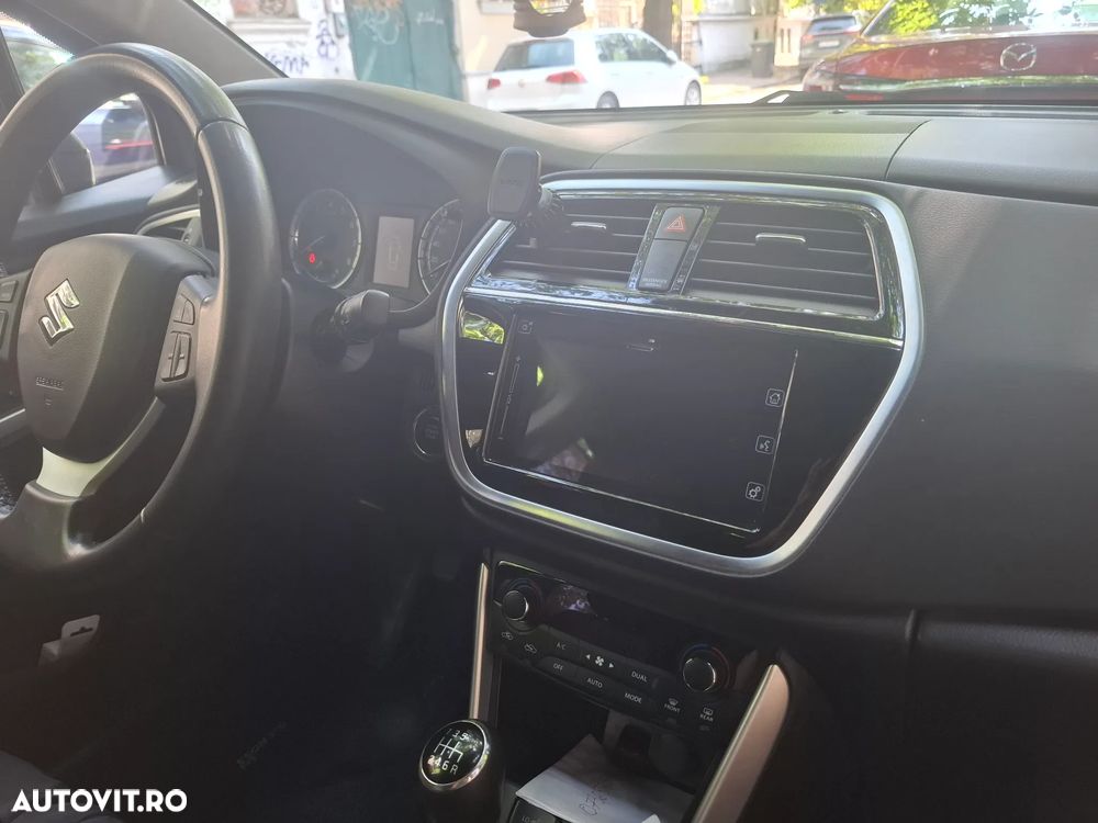 Suzuki SX4 - 5