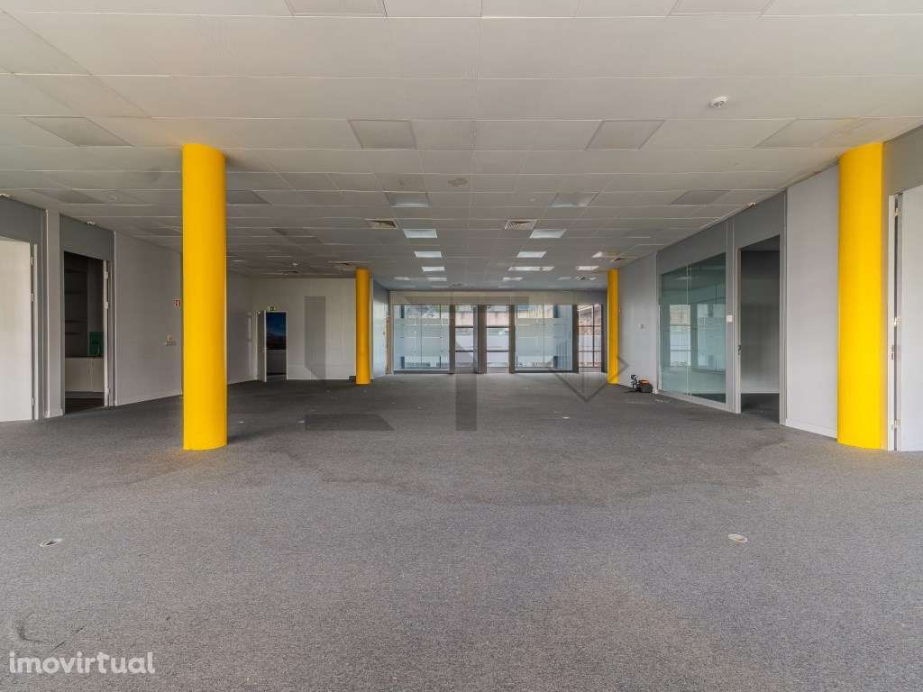 Escritório com 360 m2 para Arrendamento junto ao Starbucks no Parqu... - Grande imagem: 3/24