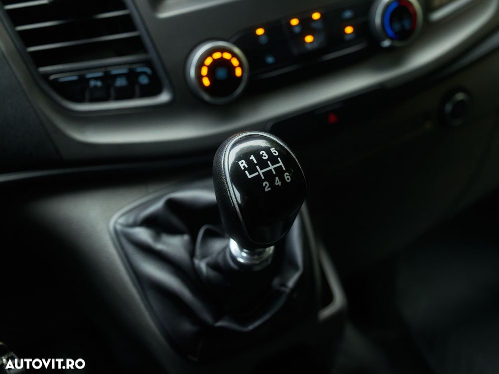 Ford Transit Custom - 22