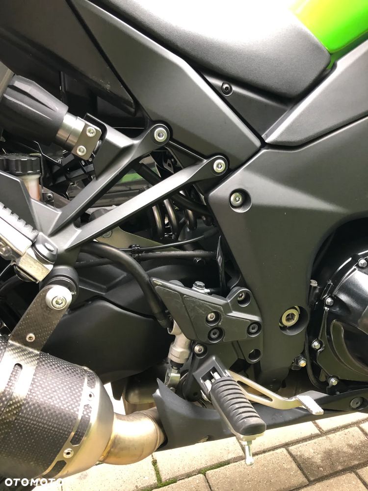 Kawasaki Ninja 1000 SX - 7